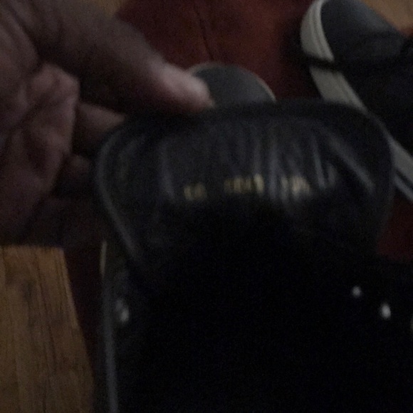Louis Vuitton main image 4